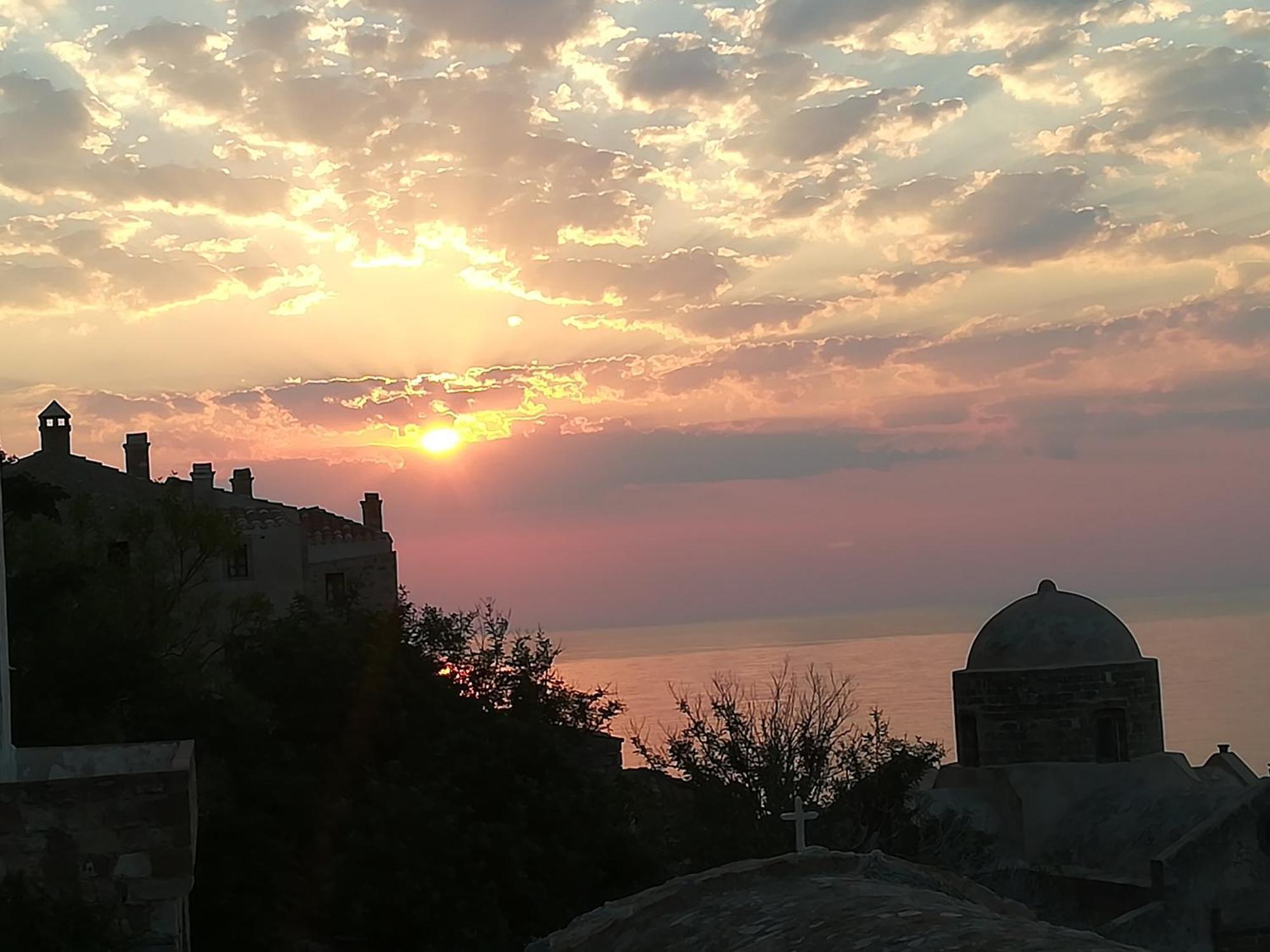 Kissamitakis Guesthouse Monemvasía Екстериор снимка